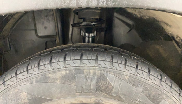 2018 Renault Kwid RXT 1.0, Petrol, Manual, 31,020 km, Left Front Tyre Tread