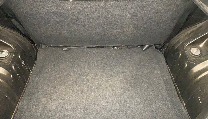 2018 Renault Kwid RXT 1.0, Petrol, Manual, 31,020 km, Boot Inside