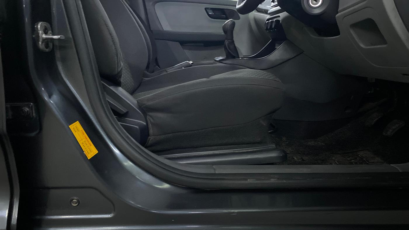 2020 Tata ALTROZ XM PETROL, Petrol, Manual, 81,344 km, Driver Side Adjustment Panel