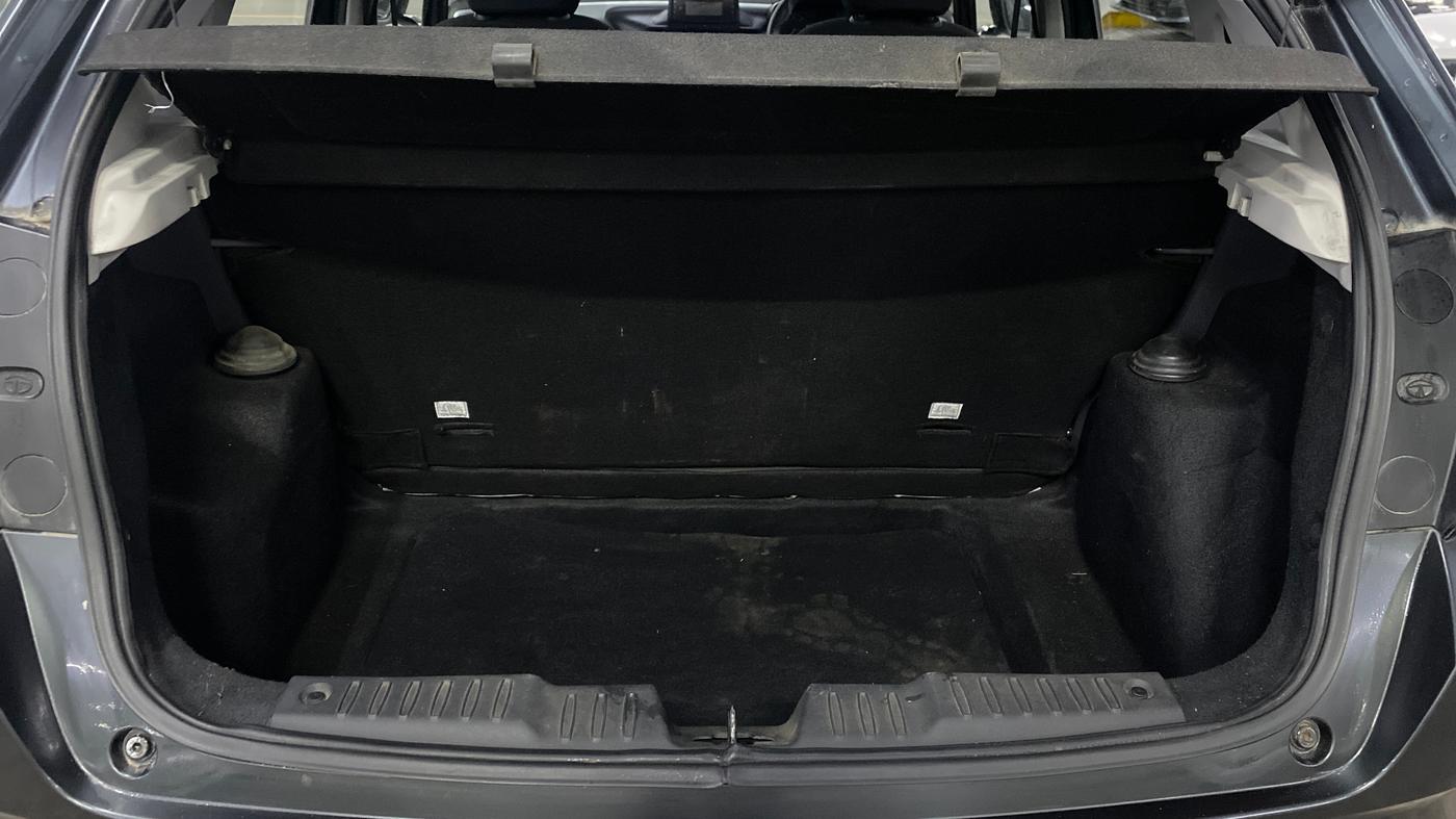 2020 Tata ALTROZ XM PETROL, Petrol, Manual, 81,344 km, Boot Inside