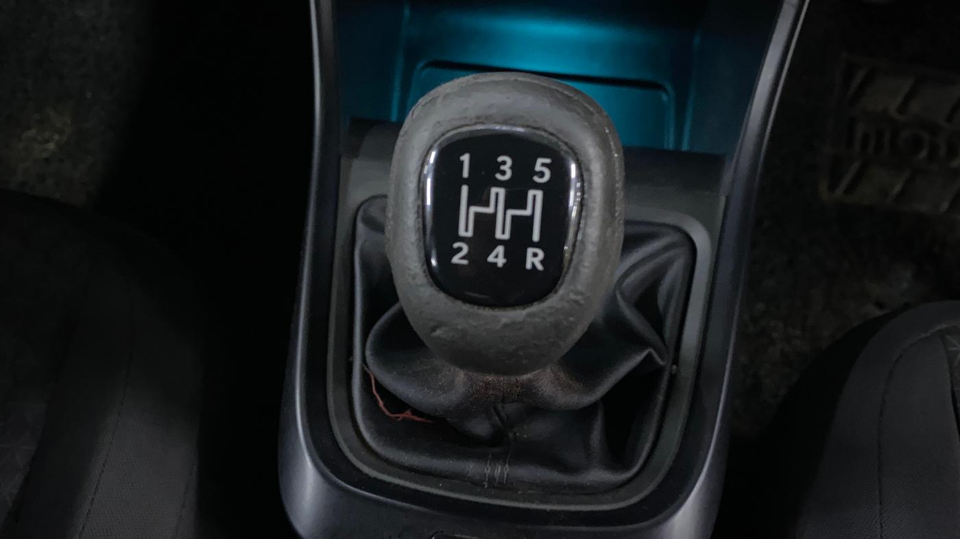 2020 Tata ALTROZ XM PETROL, Petrol, Manual, 81,344 km, Gear Lever
