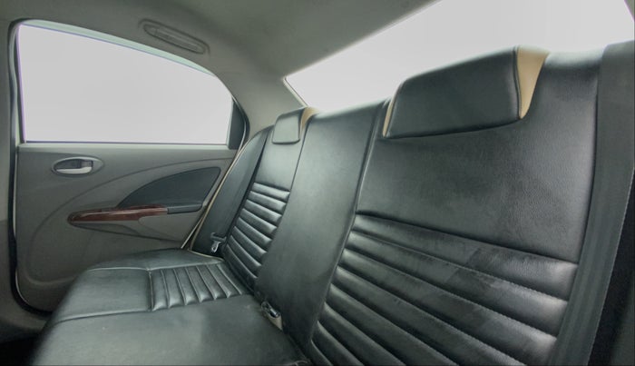 2011 Toyota Etios VX, Petrol, Manual, 35,366 km, Right Side Rear Door Cabin