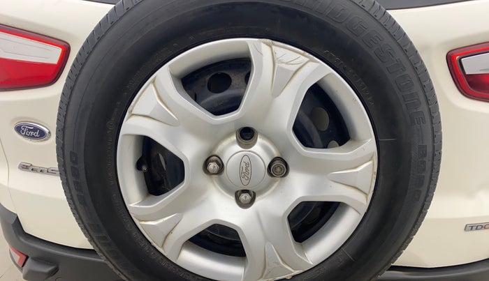 2016 Ford Ecosport TREND+ 1.5L DIESEL, Diesel, Manual, 1,20,599 km, Spare Tyre