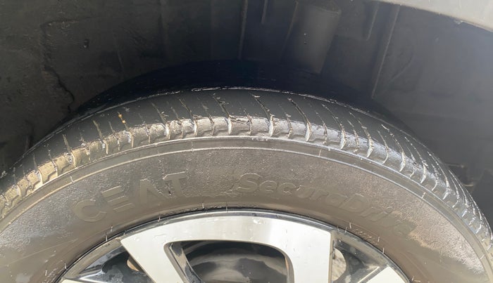 2022 Nissan MAGNITE XL, Petrol, Manual, 87,191 km, Left Rear Tyre Tread