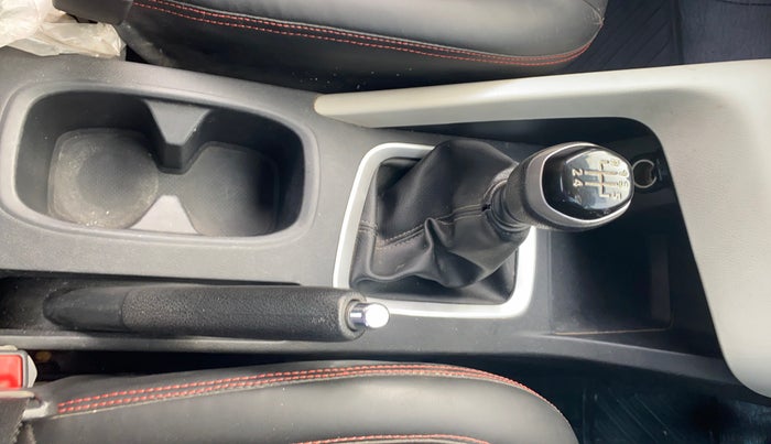 2022 Nissan MAGNITE XL, Petrol, Manual, 87,191 km, Gear Lever