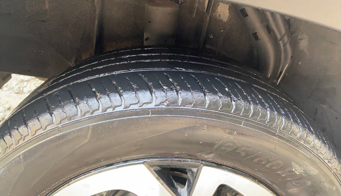 2022 Nissan MAGNITE XL, Petrol, Manual, 87,191 km, Right Rear Tyre Tread