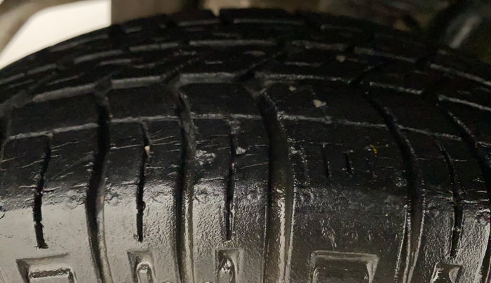 2014 Maruti Alto 800 VXI, Petrol, Manual, 40,499 km, Right Rear Tyre Tread