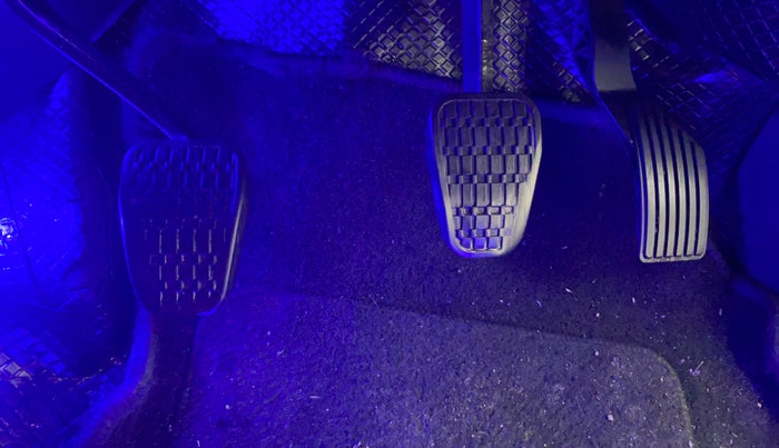 2018 Tata NEXON XZ PLUS PETROL, Petrol, Manual, 59,604 km, Pedals