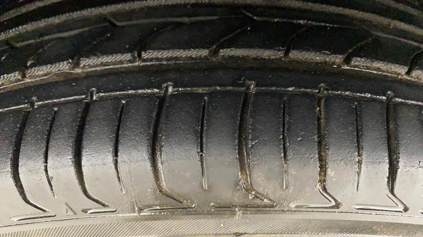 2018 Tata NEXON XZ PLUS PETROL, Petrol, Manual, 59,604 km, Left Front Tyre Tread