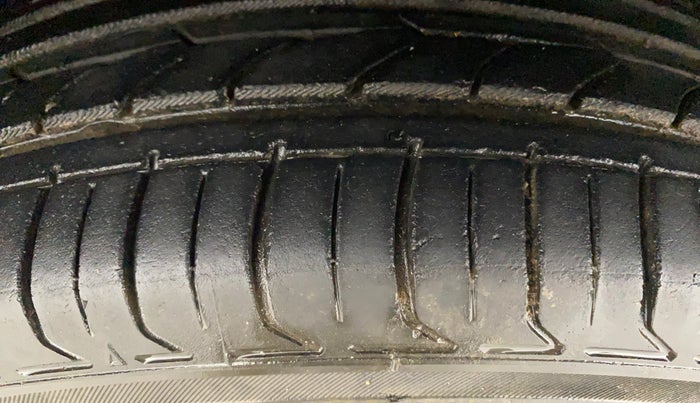 2018 Tata NEXON XZ PLUS PETROL, Petrol, Manual, 59,604 km, Left Front Tyre Tread