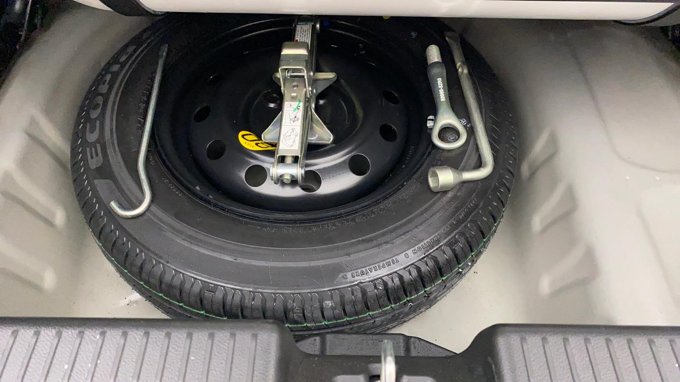 2022 Maruti Dzire ZXI CNG, CNG, Manual, 6,505 km, Spare Tyre