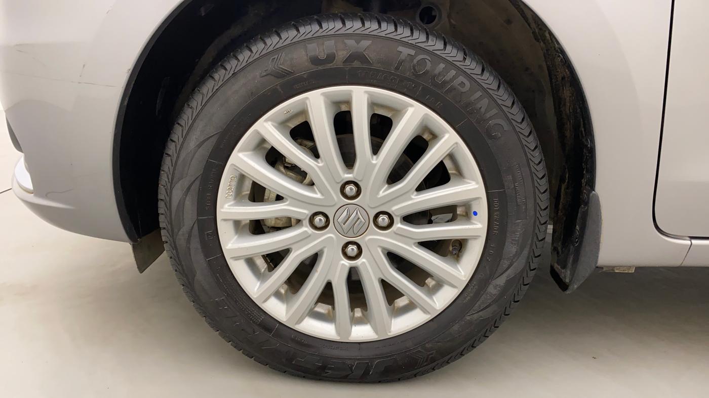 2022 Maruti Dzire ZXI CNG, CNG, Manual, 6,505 km, Left Front Wheel