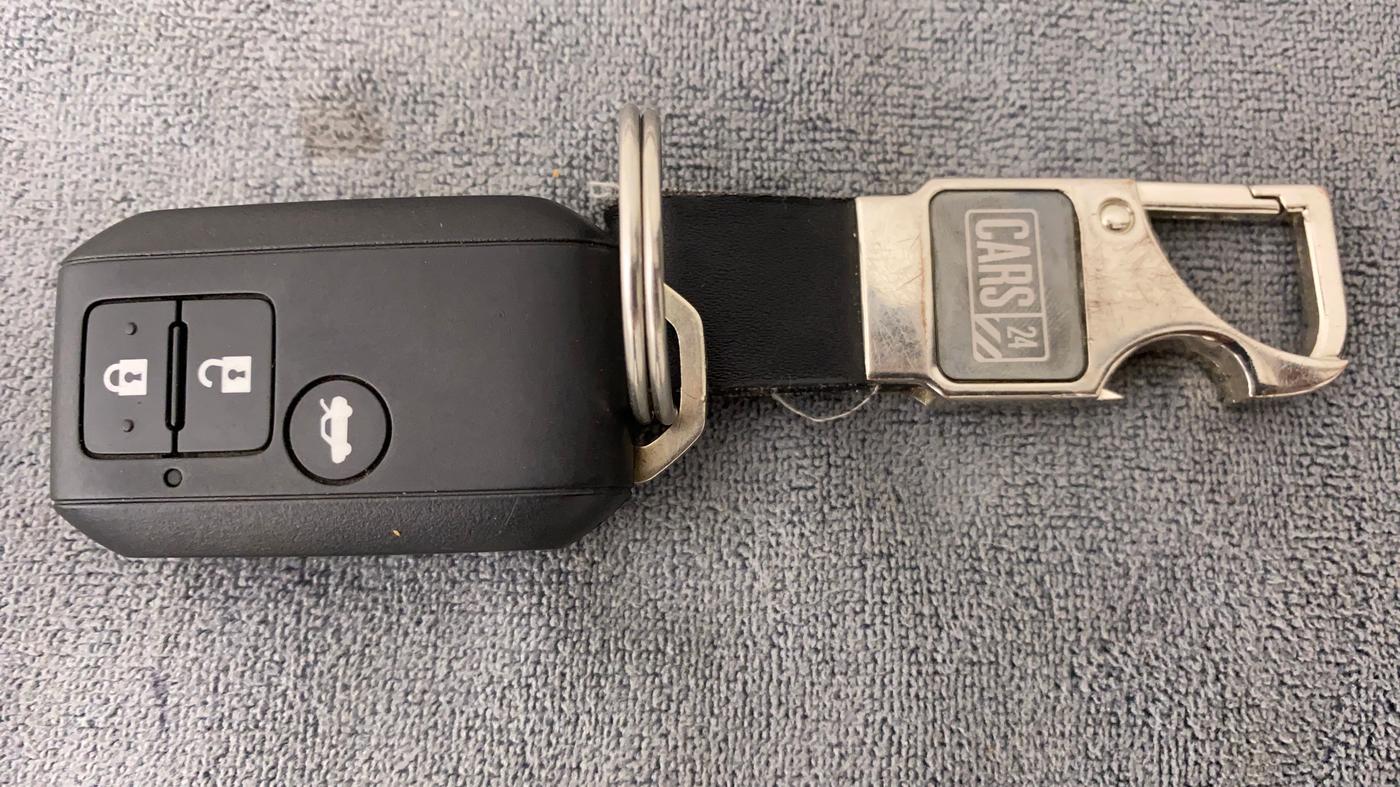 2022 Maruti Dzire ZXI CNG, CNG, Manual, 6,505 km, Key Close Up