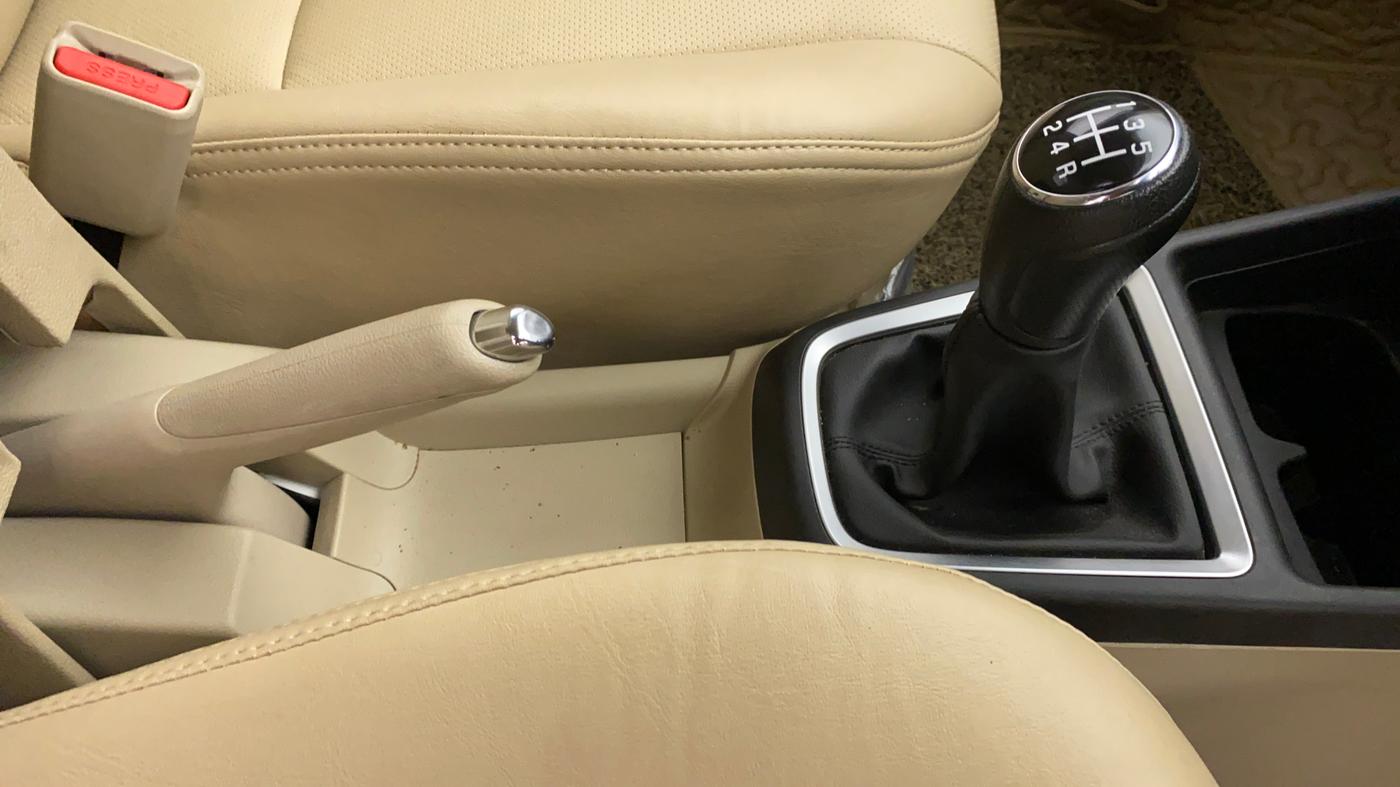 2022 Maruti Dzire ZXI CNG, CNG, Manual, 6,505 km, Gear Lever