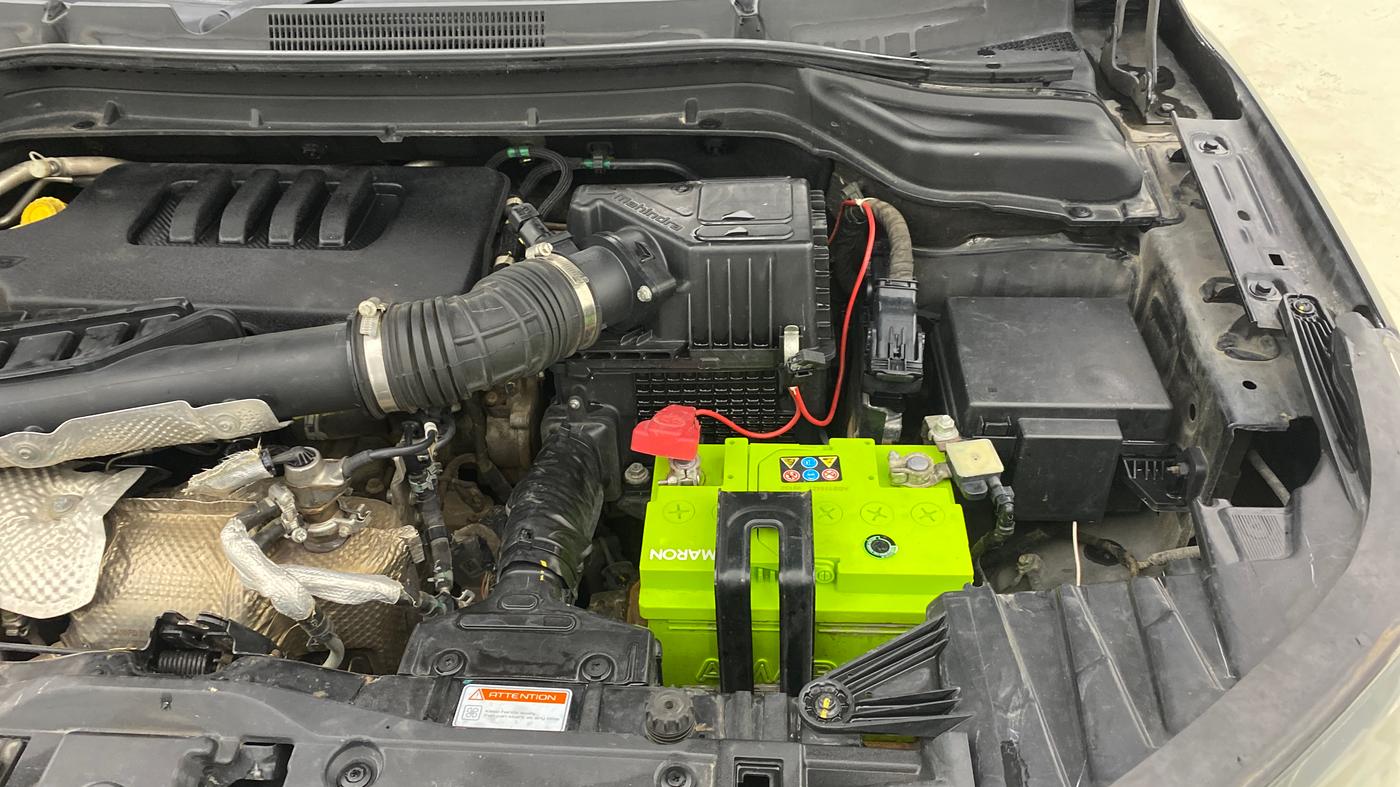 2023 Mahindra XUV300 W6 1.5 Diesel, Diesel, Manual, 68,187 km, Engine View - Left
