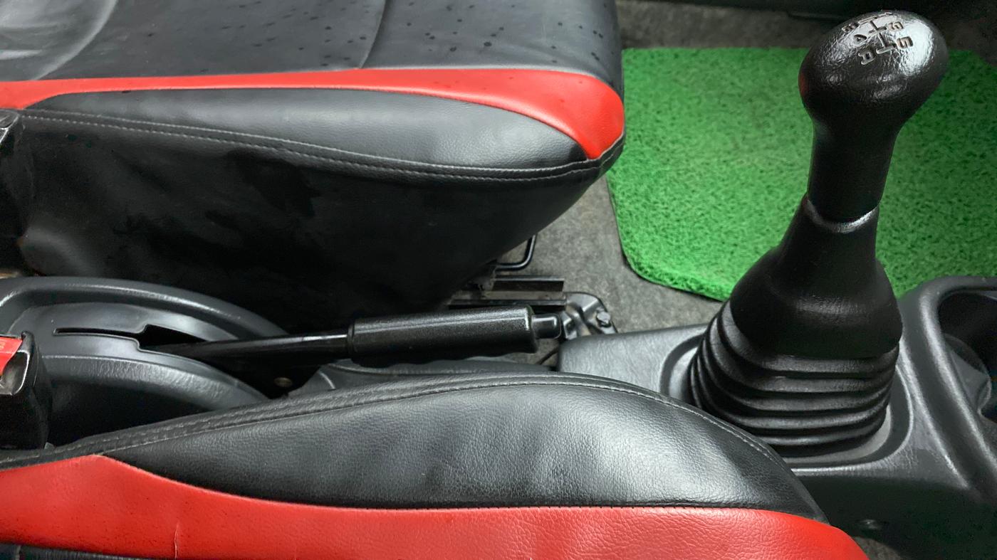 2011 Maruti Alto LXI, CNG, Manual, 80,369 km, Gear Lever