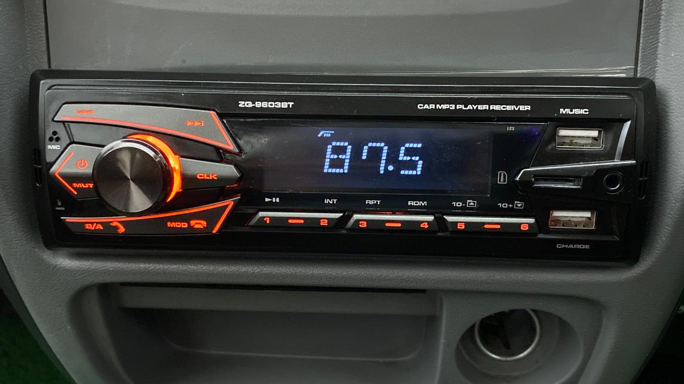 2011 Maruti Alto LXI, CNG, Manual, 80,369 km, Infotainment System