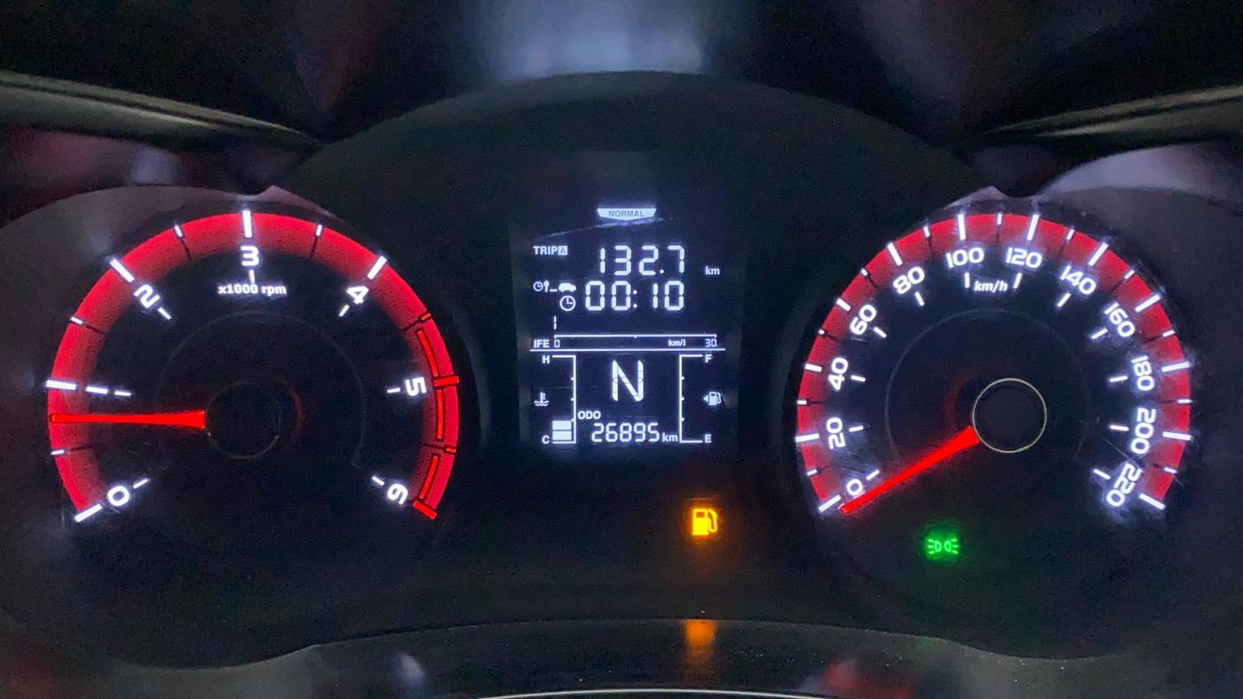 2020 Mahindra XUV300 W4 1.5 DIESEL, Diesel, Manual, 26,895 km, Odometer Image