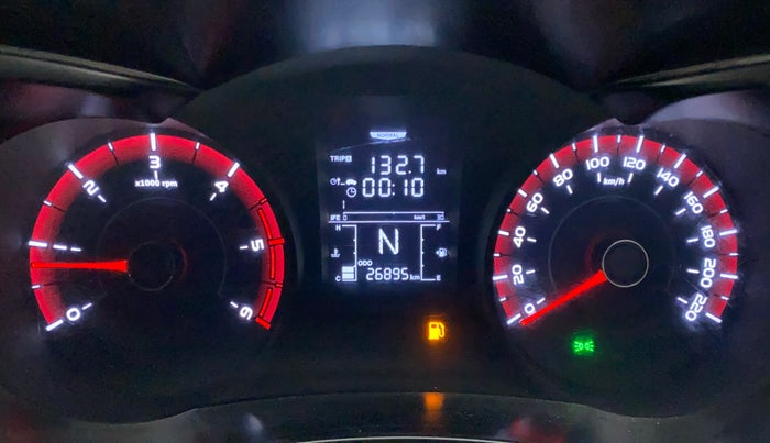 2020 Mahindra XUV300 W4 1.5 DIESEL, Diesel, Manual, 26,895 km, Odometer Image