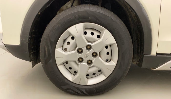 2020 Mahindra XUV300 W4 1.5 DIESEL, Diesel, Manual, 26,895 km, Left Front Wheel