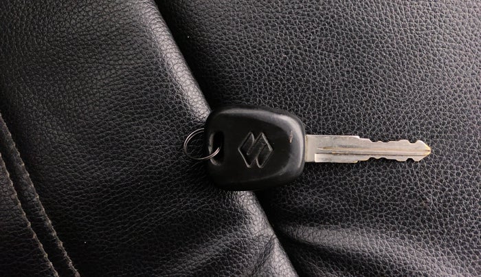 2020 Maruti Swift LXI, Petrol, Manual, 68,391 km, Key Close Up