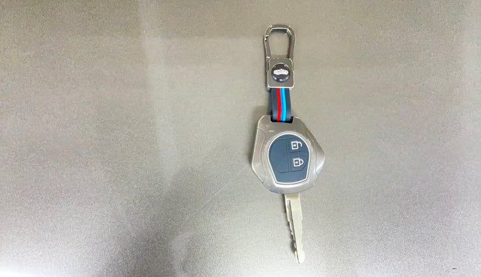 2018 Maruti Dzire VXI AMT, Petrol, Automatic, 96,296 km, Key Close Up