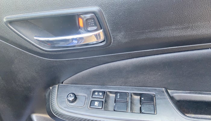 2021 Maruti Swift VXI, Petrol, Manual, 27,679 km, Driver Side Door Panels Control