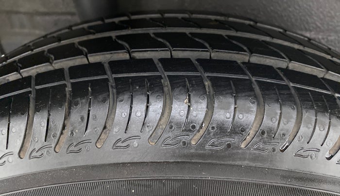2021 Maruti S PRESSO VXI AGS, Petrol, Automatic, 3,161 km, Right Rear Tyre Tread