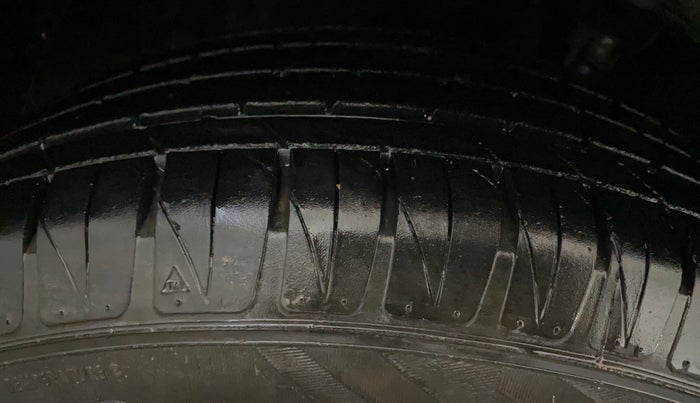 2020 KIA SONET GTX PLUS 1.0 IMT, Petrol, Manual, 65,573 km, Left Front Tyre Tread