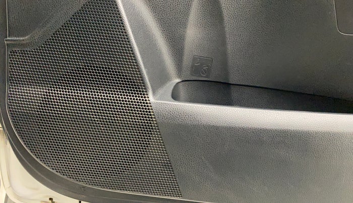 2015 Toyota Corolla Altis JS PETROL, Petrol, Manual, 51,699 km, Speaker