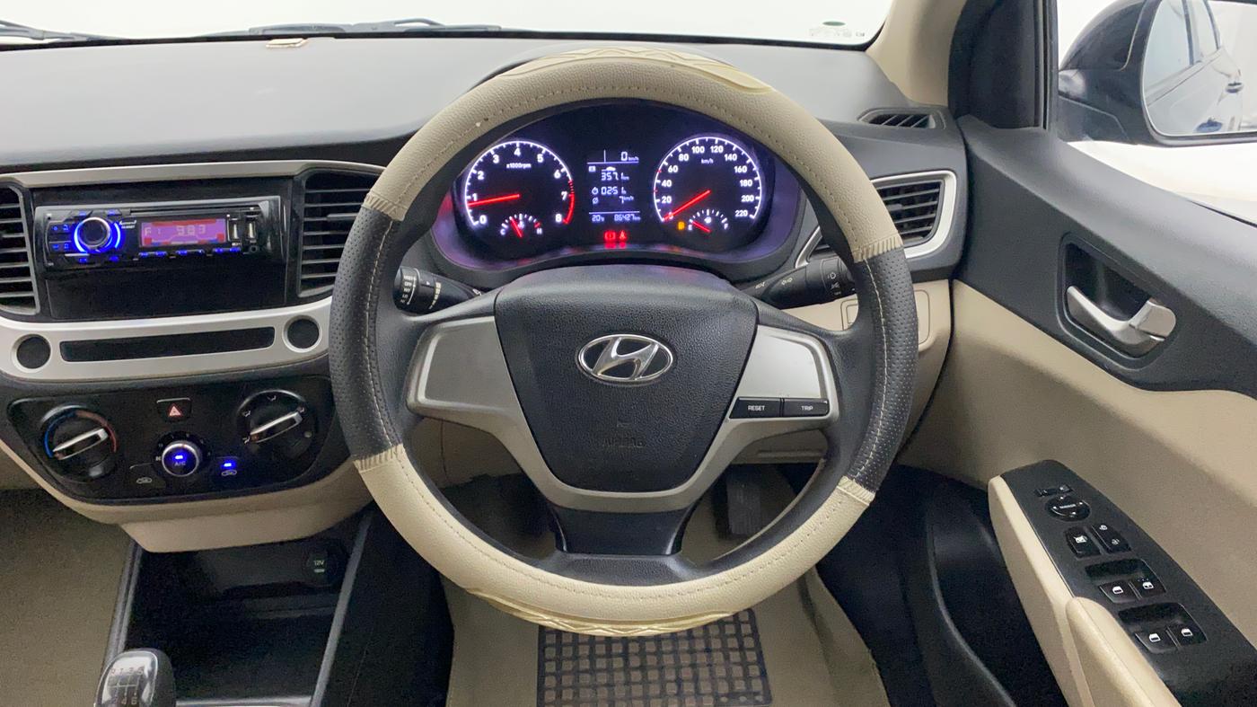 2018 Hyundai Verna 1.4 VTVT E, Petrol, Manual, 86,577 km, Steering Wheel Close-up