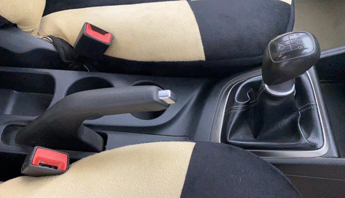 2018 Hyundai Verna 1.4 VTVT E, Petrol, Manual, 86,577 km, Gear Lever