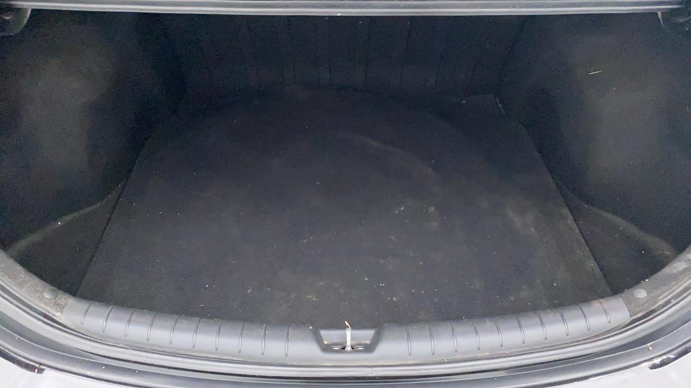 2018 Hyundai Verna 1.4 VTVT E, Petrol, Manual, 86,577 km, Boot Inside View