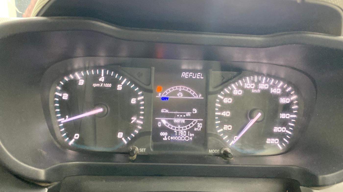 2021 Tata ALTROZ XE PETROL, Petrol, Manual, 71,901 km, Odometer Image