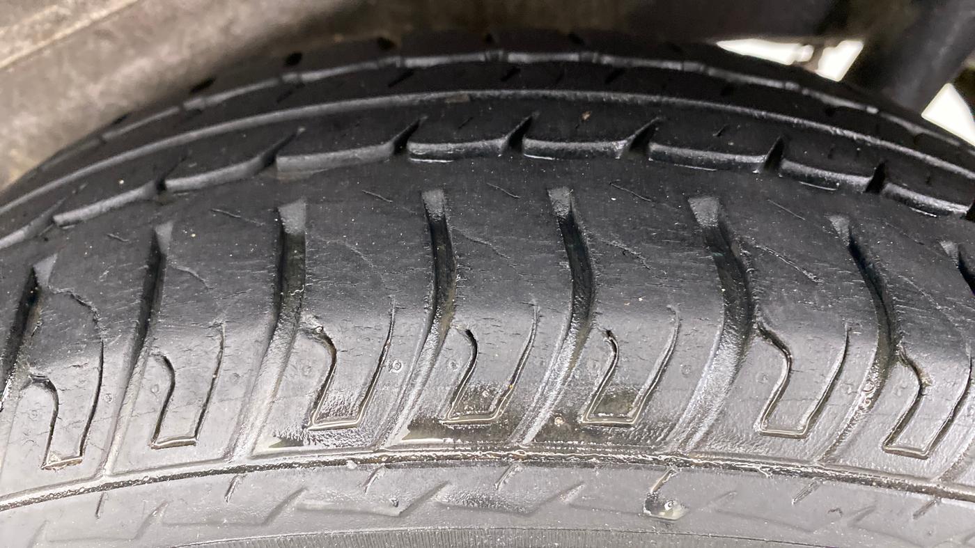 2018 Maruti Wagon R 1.0 VXI, Petrol, Manual, 21,350 km, Left Rear Tyre Tread