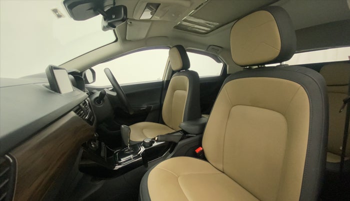 2022 Tata NEXON XZA PLUS DIESEL KAZIRANGA, Diesel, Automatic, 37,584 km, Right Side Front Door Cabin