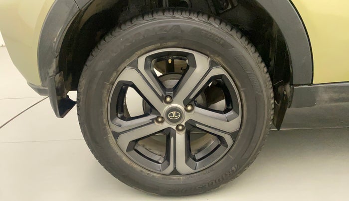 2022 Tata NEXON XZA PLUS DIESEL KAZIRANGA, Diesel, Automatic, 37,584 km, Right Rear Wheel