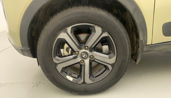 2022 Tata NEXON XZA PLUS DIESEL KAZIRANGA, Diesel, Automatic, 37,584 km, Left Front Wheel
