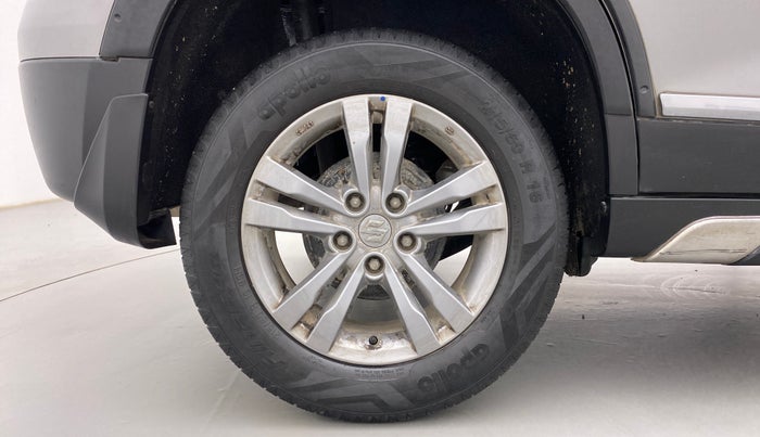 2016 Maruti Vitara Brezza ZDI, Diesel, Manual, 48,006 km, Right Rear Wheel