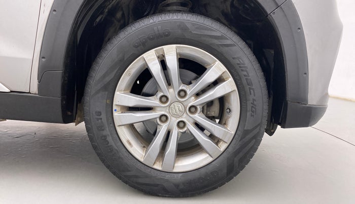 2016 Maruti Vitara Brezza ZDI, Diesel, Manual, 48,006 km, Right Front Wheel