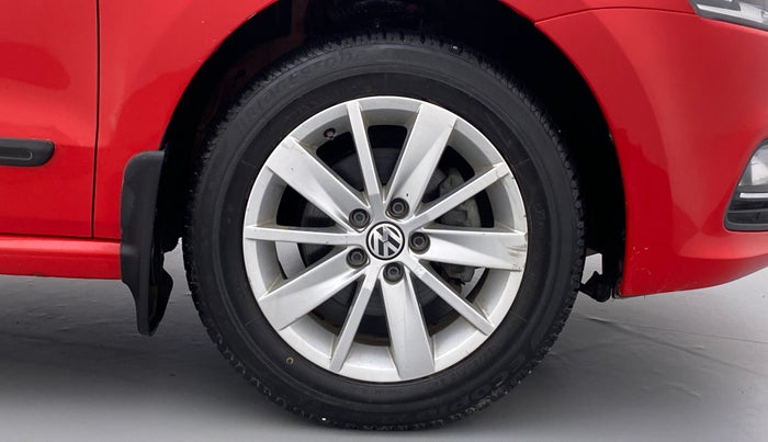 2017 Volkswagen Polo HIGHLINE1.2L PETROL, Petrol, Manual, 91,111 km, Right Front Wheel