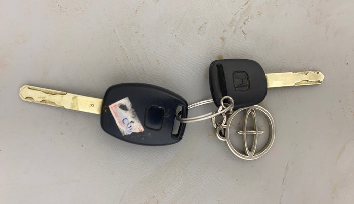 2014 Honda Brio S MT, Petrol, Manual, 55,849 km, Key Close Up