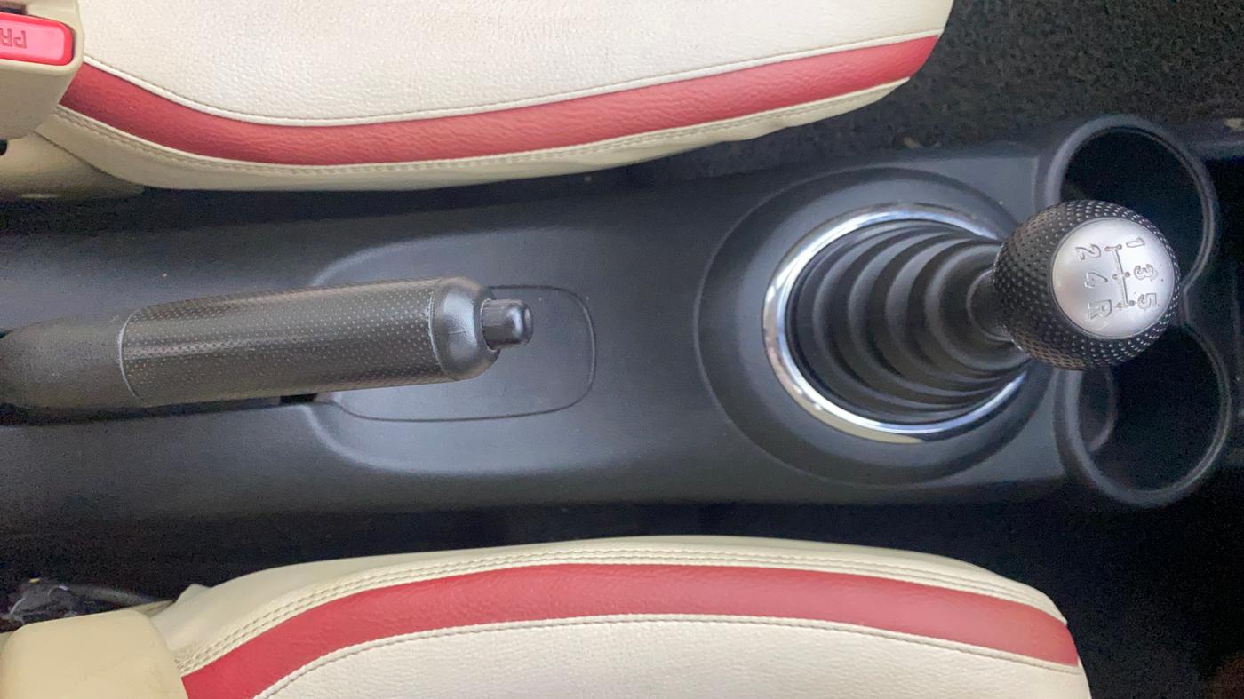 2014 Honda Brio S MT, Petrol, Manual, 56,061 km, Gear Lever