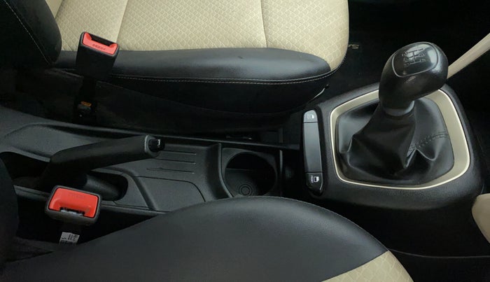 2019 Hyundai NEW SANTRO ERA 1.1, Petrol, Manual, 22,235 km, Gear Lever