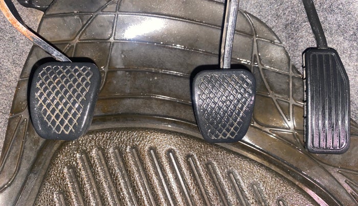 2013 Honda Brio S MT, Petrol, Manual, 75,265 km, Pedals