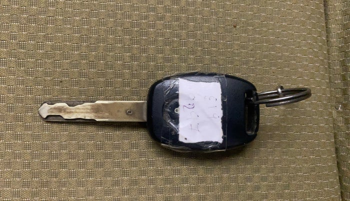 2013 Honda Brio S MT, Petrol, Manual, 75,265 km, Key Close Up