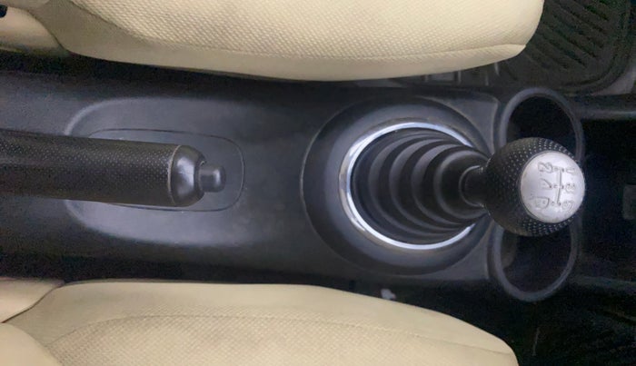 2013 Honda Brio S MT, Petrol, Manual, 75,265 km, Gear Lever