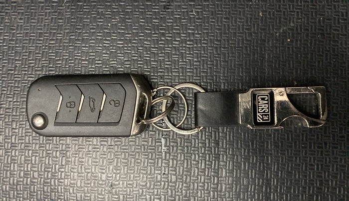 2018 Mahindra MARAZZO M8 7 STR, Diesel, Manual, 26,765 km, Key Close Up