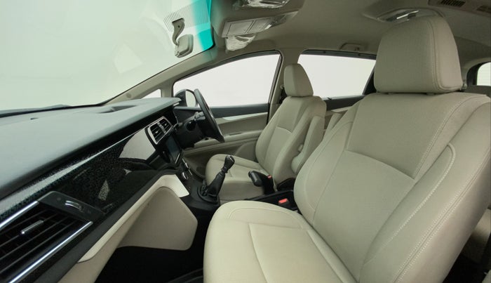 2018 Mahindra MARAZZO M8 7 STR, Diesel, Manual, 26,765 km, Right Side Front Door Cabin