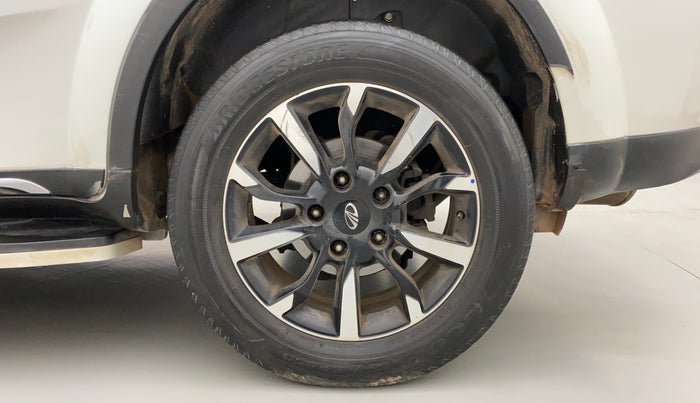 2020 Mahindra XUV500 W11(O), Diesel, Manual, 60,599 km, Left Rear Wheel